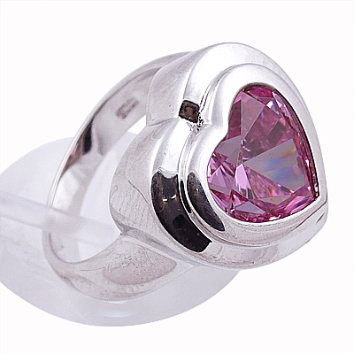 Romentic Pink Cubic Zirconia Gemstone Silver Ring Romentic Pink Cubic Zirconia Gemstone Silver Ring