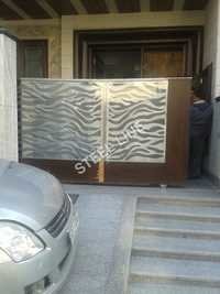 sliding gate