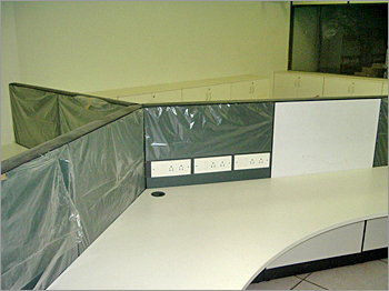 120 DEG Work Station for IT Room in airport 120 DEG Work Station for IT Room in airport