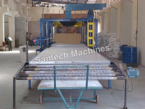 Three Conveyor Cont Foaming Machine Three Conveyor Cont Foaming Machine