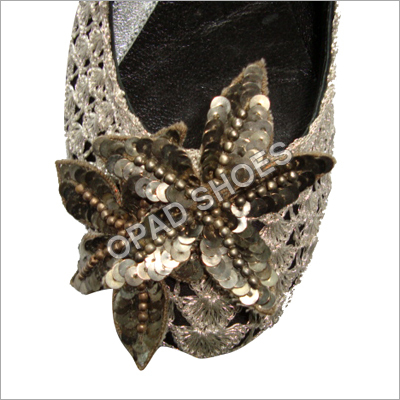 Ladies Fashion Footwear Ladies Fashion Footwear