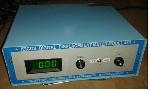 Digital Displacement Indicator Digital Displacement Indicator