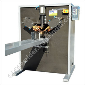 Guiding Plate Welder for Oval Cage Guiding Plate Welder for Oval Cage