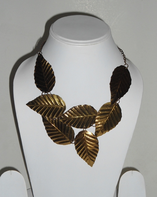 Leaf Necklace Leaf Necklace