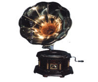 8 Corner Gramophone 8 Corner Gramophone