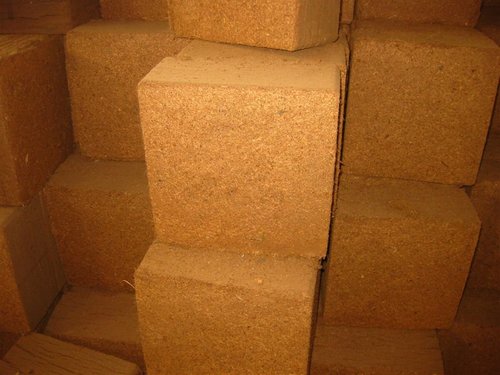 Coir Pith Blocks Coir Pith Blocks
