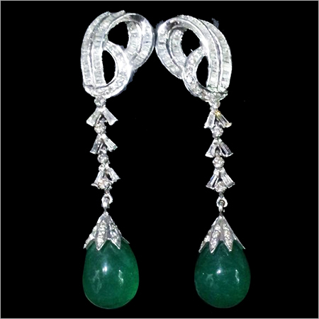 Attrractive Classic Diamond Earrings Attrractive Classic Diamond Earrings