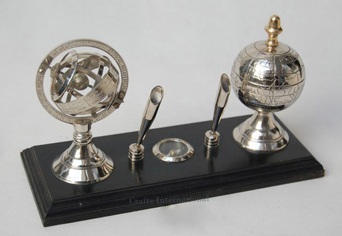 Globe and Armillary Pen Holder Globe and Armillary Pen Holder