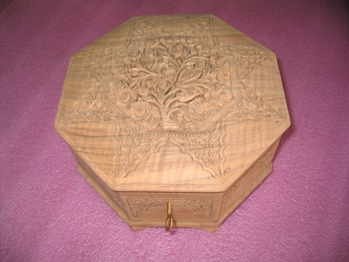 Handmade Wood Carved Box Handmade Wood Carved Box