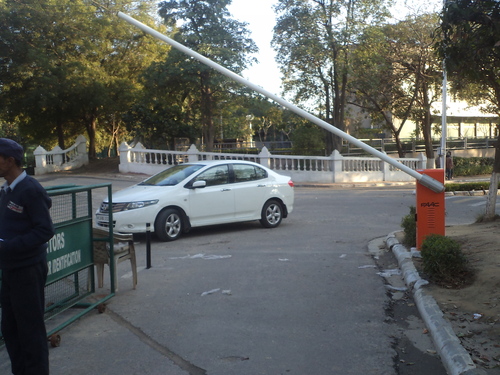 Automatic Traffic Barrier Automatic Traffic Barrier