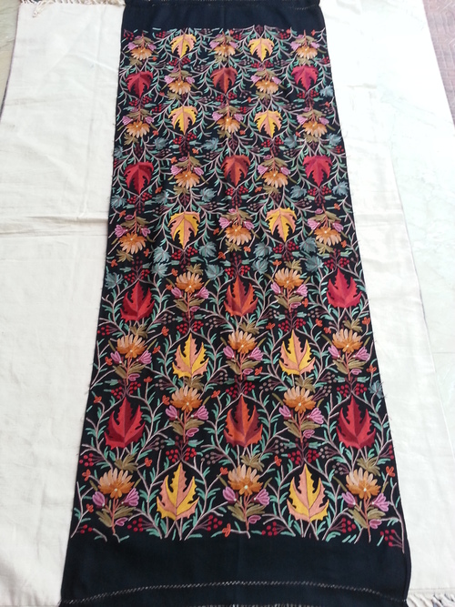 hook work hand emb woolen stole chinar designs hook work hand emb woolen stole chinar designs
