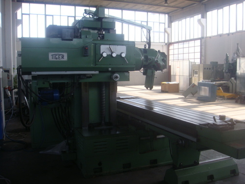 USED MILLING BED TYPE MACHINE USED MILLING BED TYPE MACHINE