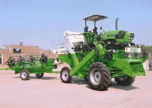 Tractor Mounted Crop Harvester Tractor Mounted Crop Harvester