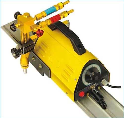 Pug Cutter Pug Cutter