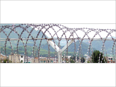ISI Approved Barbed Wire Fencing ISI Approved Barbed Wire Fencing