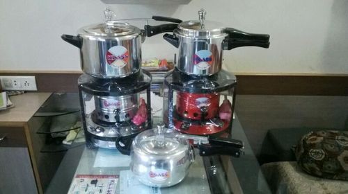 Stove and presser cooker Stove and presser cooker