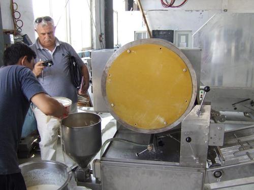 Automatic Samosa Spring Roll Pastry Machine Automatic Samosa Spring Roll Pastry Machine