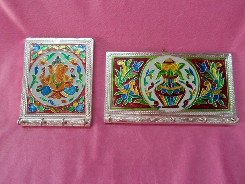 MINA KEY STAND MINA KEY STAND