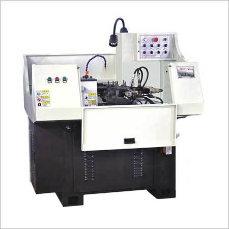 Automatische hydraulische Drehbank-Maschine Automatische hydraulische Drehbank-Maschine