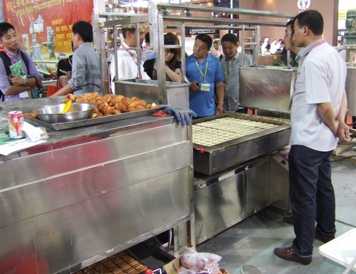 Automatic Electric Baking Muffin Cake Machine Automatic Electric Baking Muffin Cake Machine