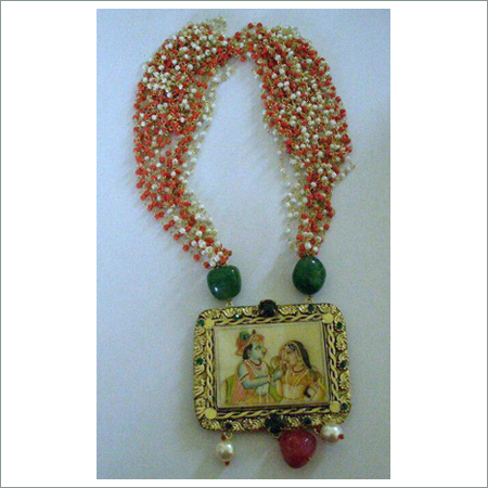 Gold Kundan Pendant Gold Kundan Pendant