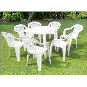 White Plastic Chairs White Plastic Chairs