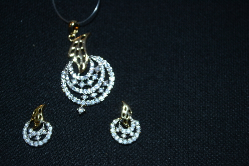 Elegant Artificial Jewelry Elegant Artificial Jewelry