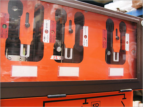 Electric Circuit Breaker Switchgear Electric Circuit Breaker Switchgear