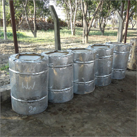 Gum Rosin grade WW packed in 200 KGS new CGI sheet drums Gum Rosin grade WW packed in 200 KGS new CGI sheet drums