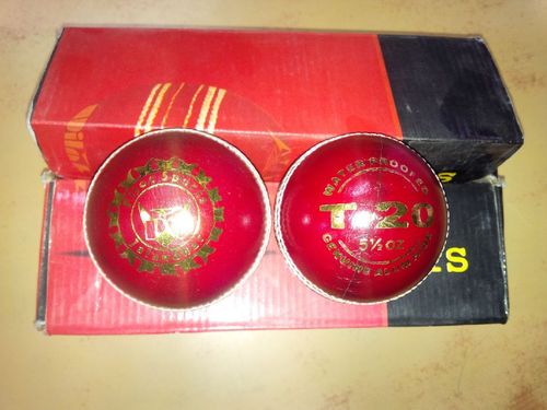 PILOT PS T20 CRICKET BALL PILOT PS T20 CRICKET BALL