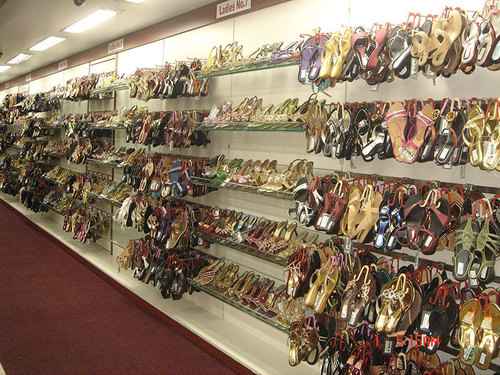 Chappal Display Rack Chappal Display Rack