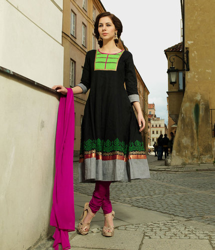 Elegant Salwar Kameez Elegant Salwar Kameez