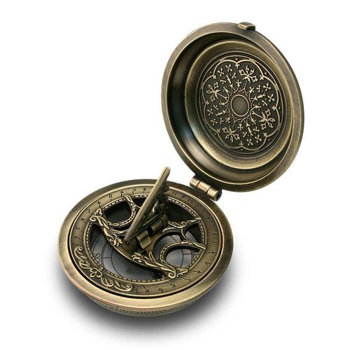 Antique Brass Nautical Pocket Sundial Antique Brass Nautical Pocket Sundial