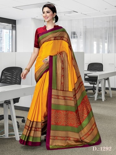 PINK CREPE PRINTED SAREE PINK CREPE PRINTED SAREE