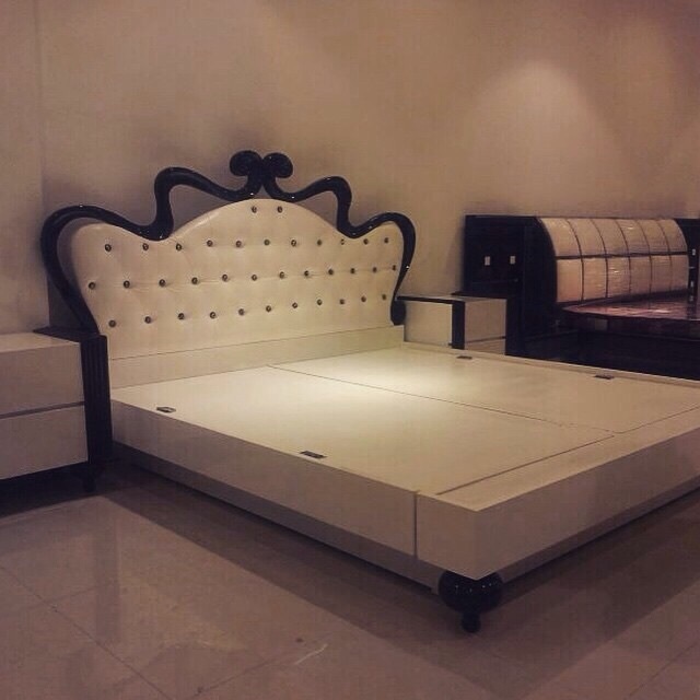 King Size Wooden Bed King Size Wooden Bed