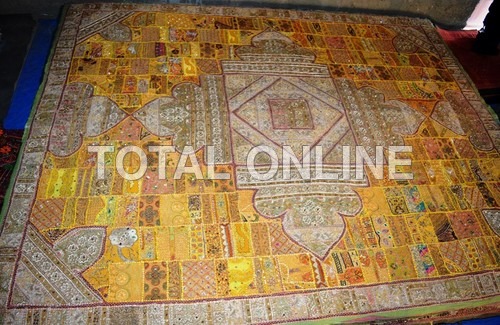 Beautiful Bedsheet With Barmeri Carving works Beautiful Bedsheet With Barmeri Carving works