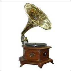 Working Gramophone Shiny Working Gramophone Shiny