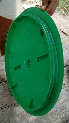 Outer Thinner Threaded Water Tank Lid Outer Thinner Threaded Water Tank Lid