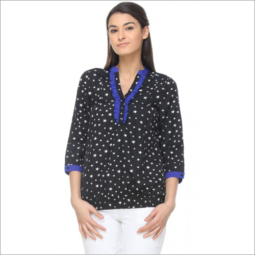 Bailey - Black Star 34th Sleeves Relaxed Fit Top Bailey - Black Star 34th Sleeves Relaxed Fit Top