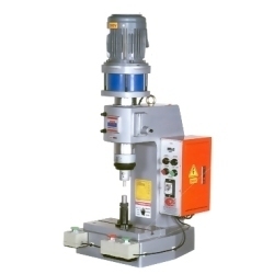 Pneumatic Riveting Machine Pneumatic Riveting Machine