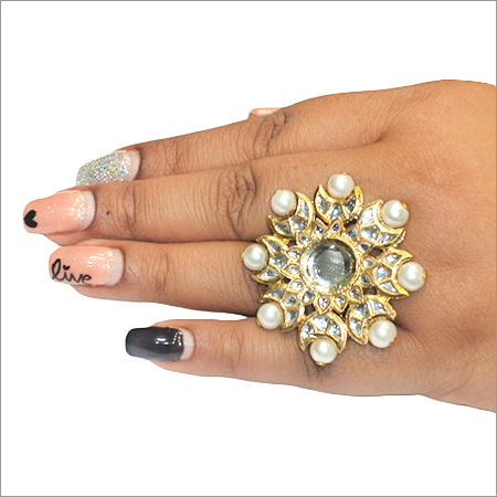 Kundan Ladies Ring Kundan Ladies Ring