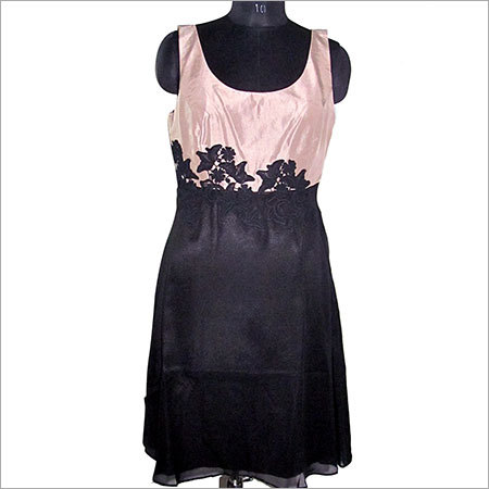Party Wear Gown Party Wear Gown