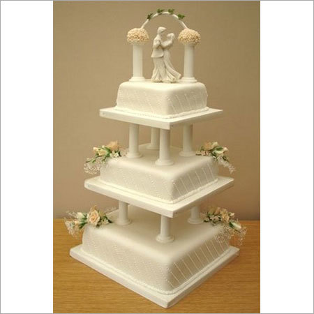 Bride & Groom Wedding Cake Bride & Groom Wedding Cake