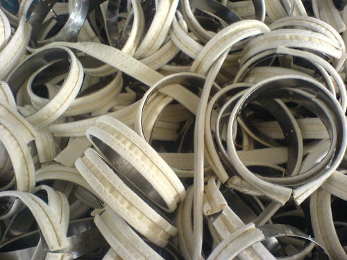 Snap band for filter bags Snap band for filter bags