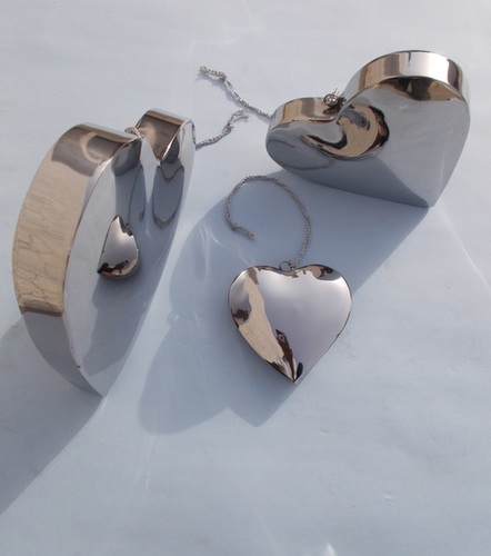 Metal Heart Hanging Decorations Metal Heart Hanging Decorations
