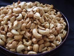 CASHEW NUTS WW450, WW320, WW240, SP, LP CASHEW NUTS WW450, WW320, WW240, SP, LP