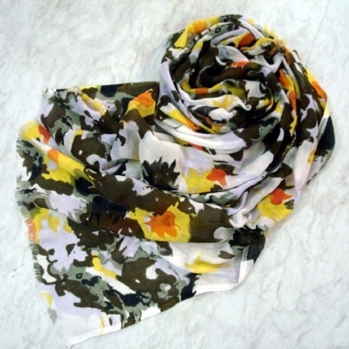 Women Viscose Printed Scarves Women Viscose Printed Scarves