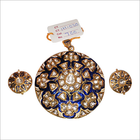 Pendant With Earrings Pendant With Earrings