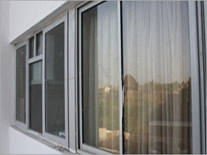 2 Shutter Openable Window 2 Shutter Openable Window