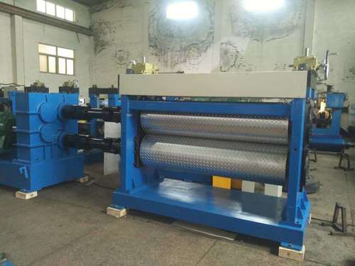 Antiskid chequered plate pressing machine Antisk Antiskid chequered plate pressing machine Antisk